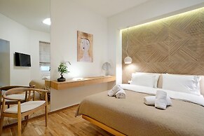 The Fancy Philosopher Apartment