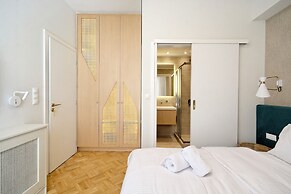 The Fancy Philosopher Apartment