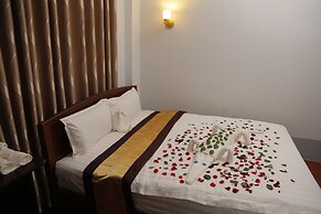 Mandalar May One Hotel