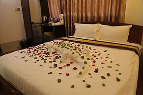 Mandalar May One Hotel