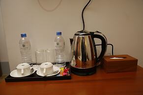 Mandalar May One Hotel