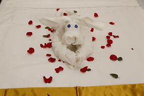 Mandalar May One Hotel