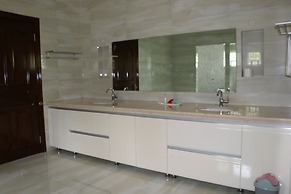 Amanda Luxury Villa