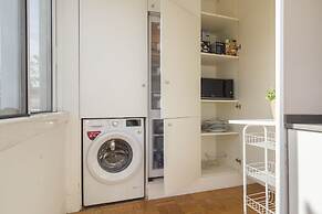 Garden House in Alvalade