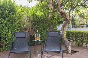 Garden House in Alvalade