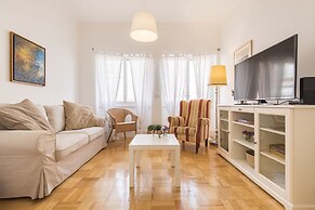 Garden House in Alvalade