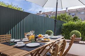 Garden House in Alvalade