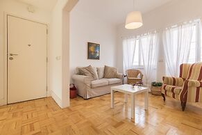 Garden House in Alvalade