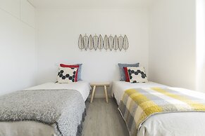 Luxurious Seaview Apartment in Estoril