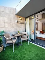 IS Hotel