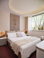 IS Hotel