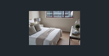 2 Bedroom Darling Harbour Apartment