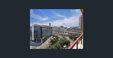2 Bedroom Darling Harbour Apartment