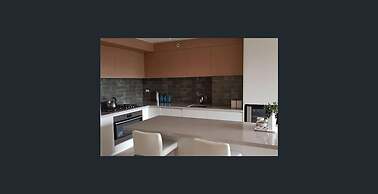 2 Bedroom Darling Harbour Apartment