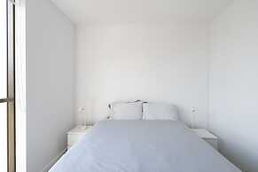 Modern Apartment in Darling Harbour