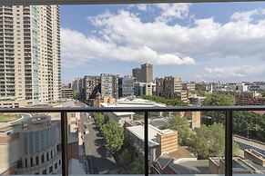 Modern Apartment in Darling Harbour