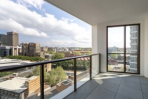 Modern Apartment in Darling Harbour