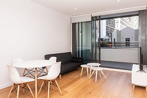 Modern Apartment in Darling Harbour