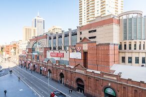Modern Apartment in Darling Harbour