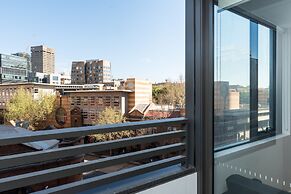 Modern Apartment in Darling Harbour