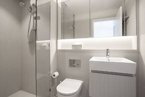Modern Apartment in Darling Harbour