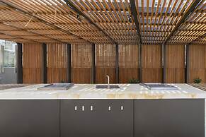 Modern Apartment in Darling Harbour