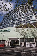 Modern Potts Point Apartment in Omnia