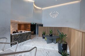 Modern 2 Bedroom Potts Point Apartment