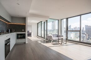 Modern 2 Bedroom Potts Point Apartment