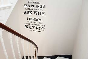 Higgihaus at Hampton Whole House 6 Bed