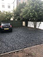 Higgihaus at Hampton Whole House 6 Bed