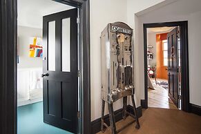 Higgihaus at Hampton Whole House 6 Bed