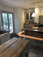 Higgihaus at Hampton Whole House 6 Bed