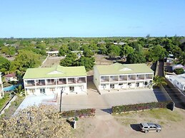 Rezz Aparthotel