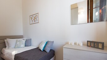 Rental In Rome Rosselli Palace Deluxe 4 Apartment