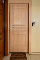 Contemporary Apartment made of Wood and Stone