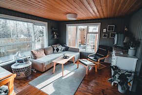 Eyja Mörk & Bubble Bedroom