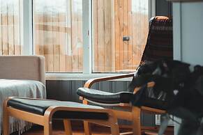 Eyja Mörk & Bubble Bedroom