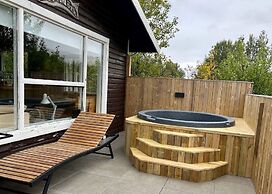 Eyja Mörk & Bubble Bedroom