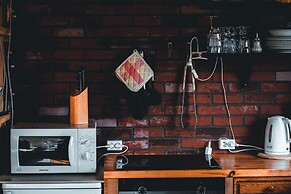 Eyja Mörk & Bubble Bedroom