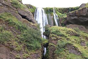 Eyja Mörk & Bubble Bedroom