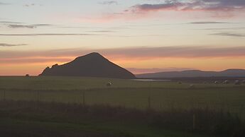 Eyja Mörk & Bubble Bedroom