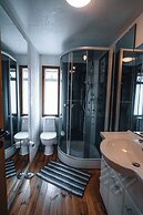 Eyja Mörk & Bubble Bedroom