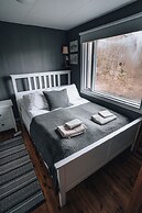 Eyja Mörk & Bubble Bedroom