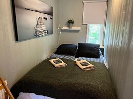 Eyja Mörk & Bubble Bedroom