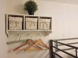 Eyja Mörk & Bubble Bedroom