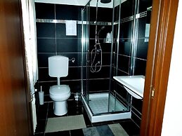 Romantic-trip Di Geliwen