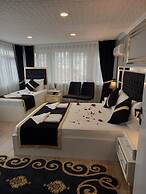 Emirhan Guest House & Suites