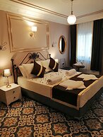 Emirhan Guest House & Suites