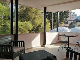 Emirhan Guest House & Suites